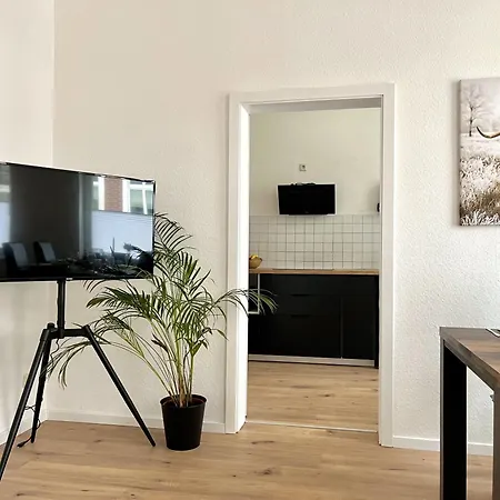 N&N Apartments - Studio Mit Netflix - Workstation Im Zentrum * 슈베린